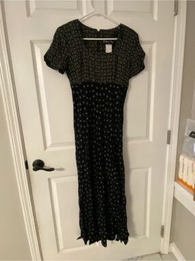 T39- ALL THAT JAZZ Black Floral Tiered Maxi Shift Dress
